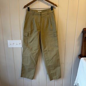 NWT H&M Green Khaki Cargo Pants for Women, Size 4